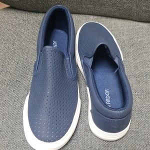 Cute cutout blue sneakers